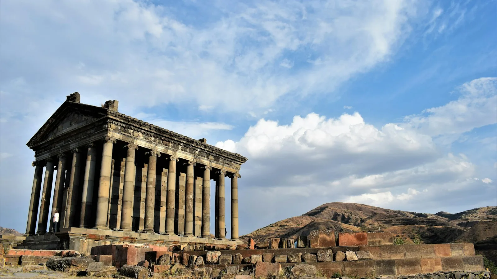 Geghard ou Garni : lequel choisir avec une demi-journée ?