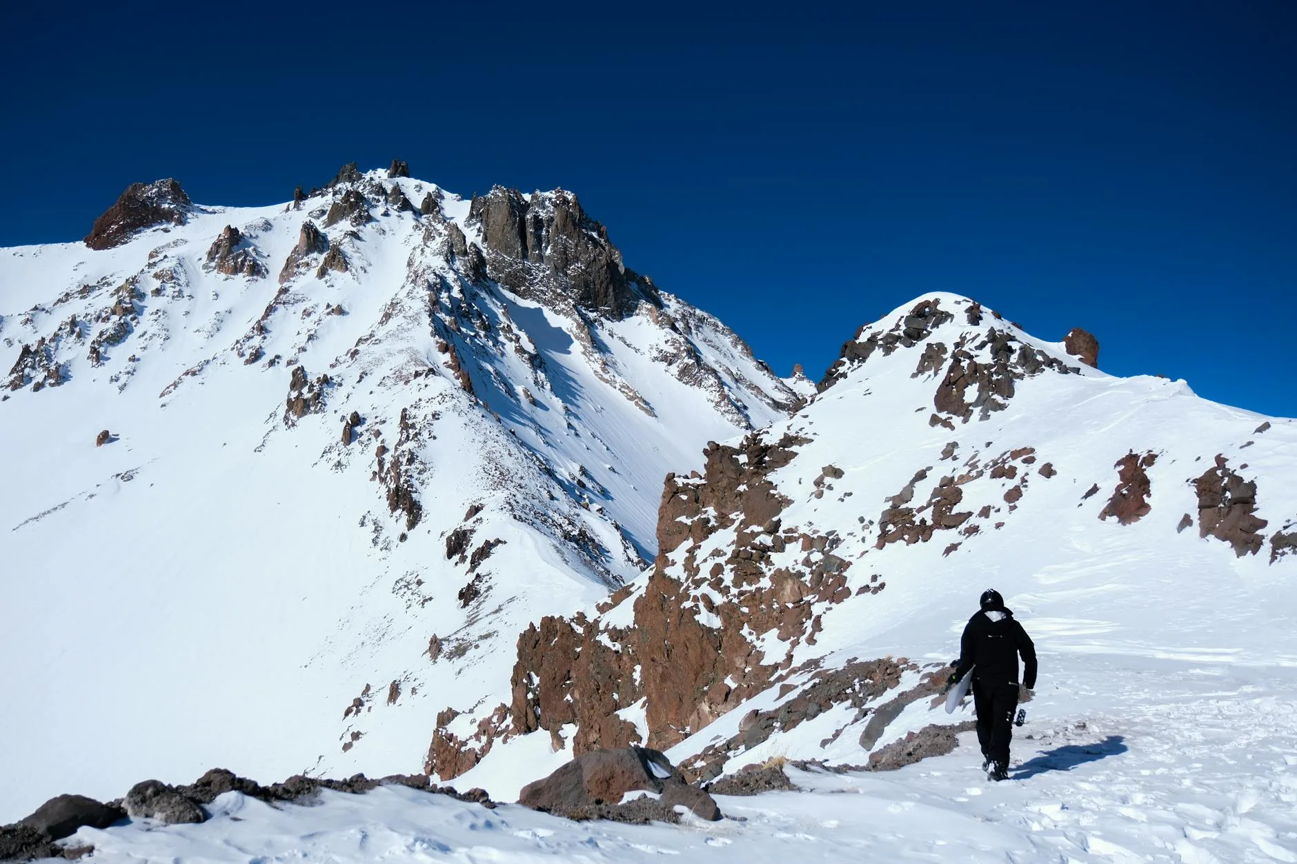 ️ Mont Aragats (4 090 m) : le toit de l'Arménie