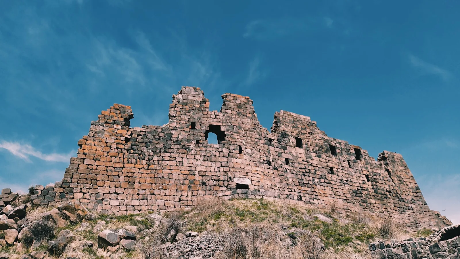 ️ Le mont Aragats et la forteresse d'Amberd